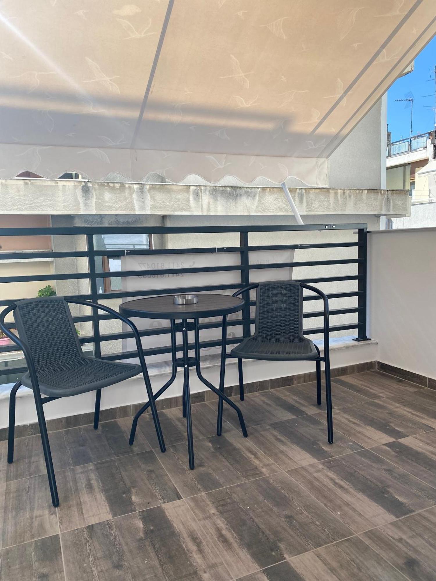 Kinfeels' Apt Larissa Exterior photo